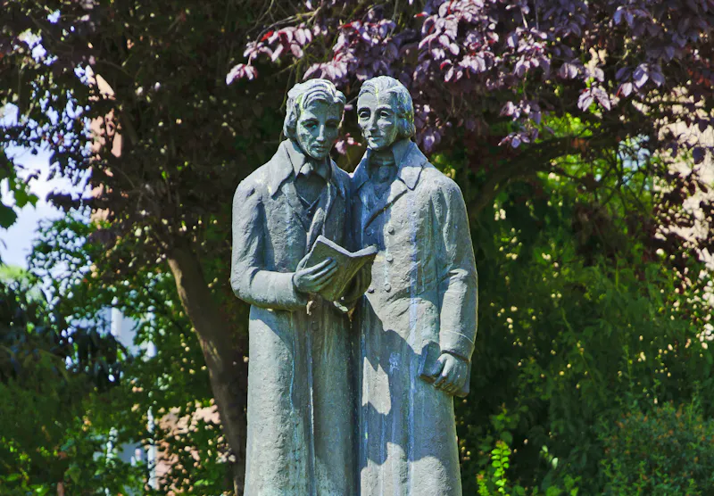 Brüder Grimm Denkmal in Kassel - &copy;©runzelkorn - stock.adobe.com