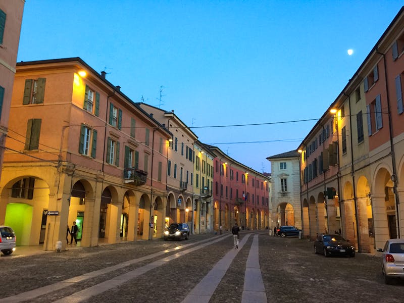Abends in Correggio - ©gennaro coretti - stock.adobe.com