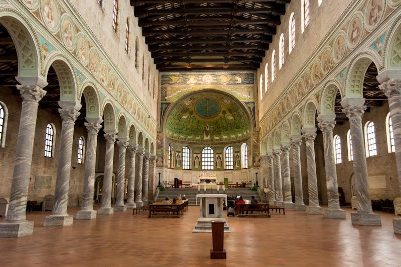 Basilika of Sant'Apollinare in Classe - ©puckillustrations - stock.adobe.com