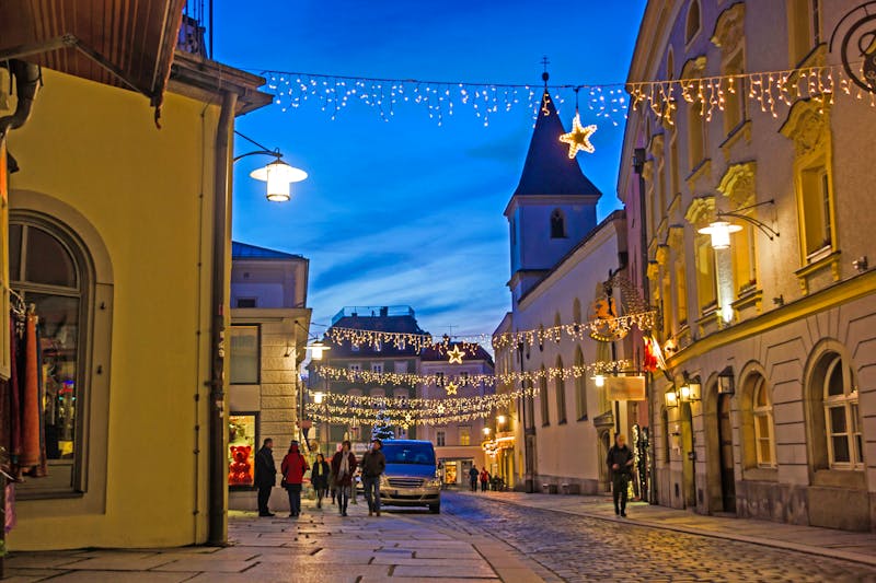 Stadtrundgang in Passau zur Weihnachtszeit - ©©Sergey Fedoskin - stock.adobe.com