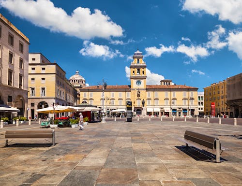 Parma - Piazza Garibaldi – © olga demchishina - stock.adobe.com