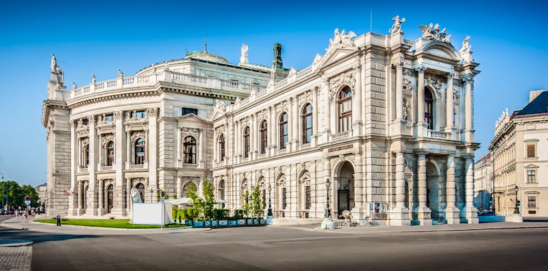 Wien - Burgtheater an der Ringstraße - ©JFL Photography - stock.adobe.com