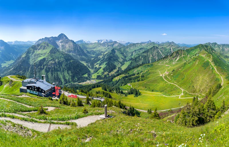 Blick vom Walmendinger Horn - ©Robert Schneider - stock.adobe.com