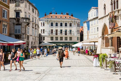 Bummel durch die Straßen von Split &ndash; &copy; ©tomasz horowski - stock.adobe.com
