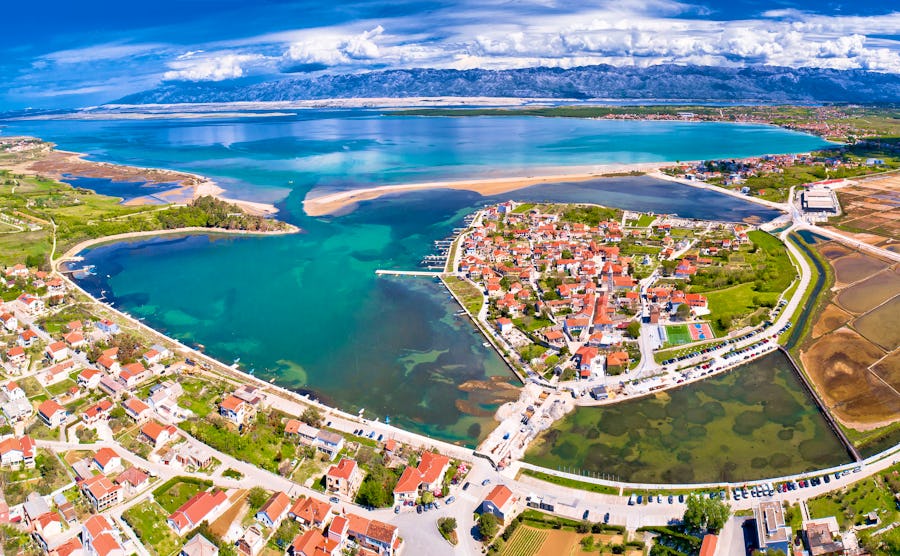 Blick auf die historische Stadt Nin in Dalmatien – © ©xbrchx - stock.adobe.com