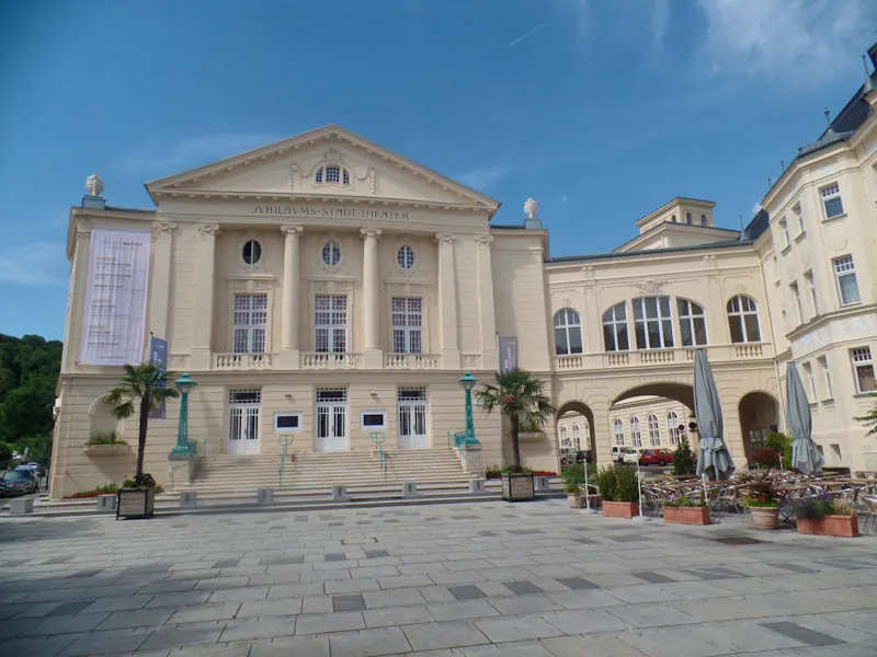 Baden bei Wien - Stadttheater - &copy;Eberhardt TRAVEL GmbH - Kerstin Hugel
