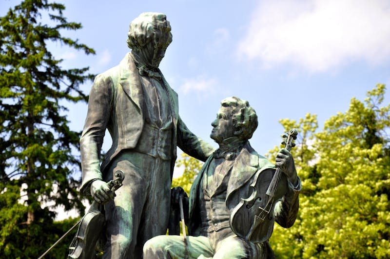 Baden bei Wien - Joseph Lanner- und Johann Strauss-Denkmal - ©Waldteufel - stock.adobe.com