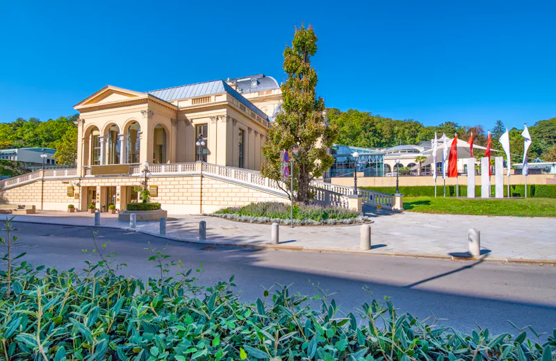 Baden bei Wien - Casino im Kurpark - &copy;Comofoto - stock.adobe.com