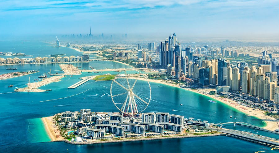 Dubai Marina mit dem Riesenrad Dubai Eye – © ©Delphotostock - stock.adobe.com