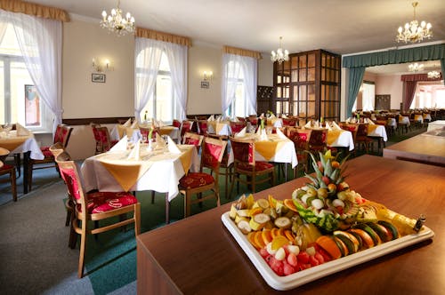 Franzensbad - Spahotel Goethe - Speisesaal &ndash; &copy; Franzensbad SAVOY AG