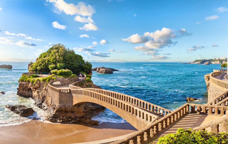 Biarritz - Brücke zu Insel Rocher du basta - ©©bbsferrari - stock.adobe.com