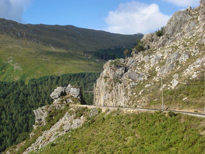 Baskenland - Blick von der Zahnradbahn auf den La Rhune - ©Claudia Bernhardt - Eberhardt TRAVEL