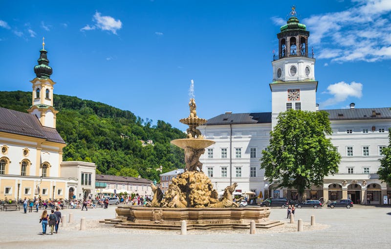 Salzburg - Residenzplatz - ©disq - stock.adobe.com