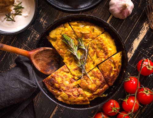 Tortilla de Patatas - Tapas – © ©somegirl - stock.adobe.com
