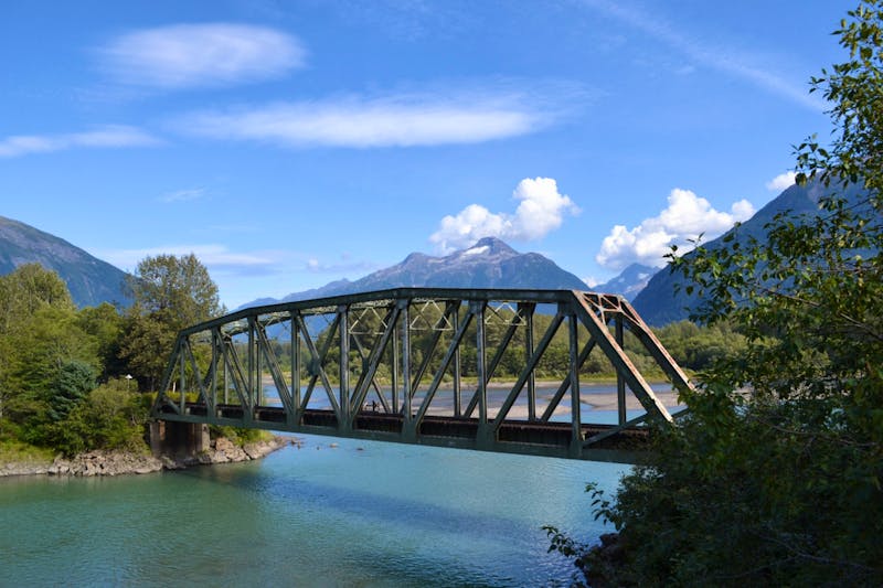 Fahrt nach Prince Rupert - Am Skeena River - ©Eberhardt TRAVEL - Andreas Wolfsteller