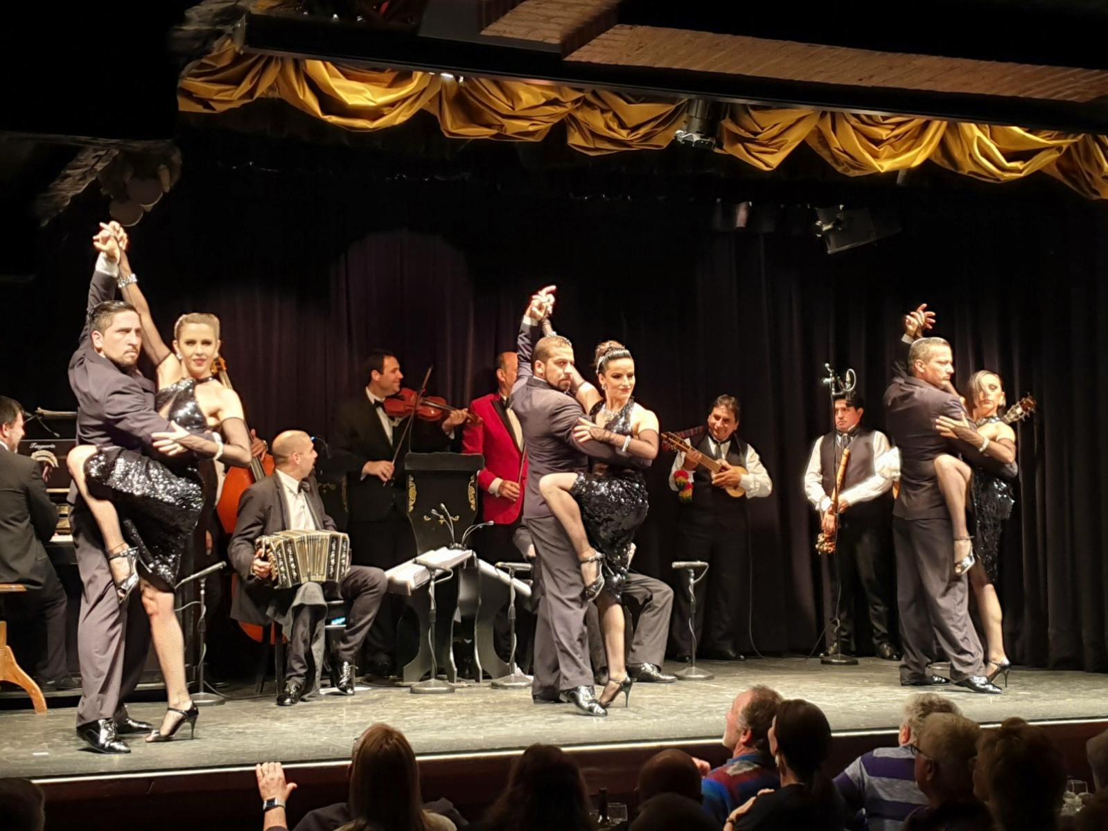 Tango Show in Buenos Aires - &copy;Eberhardt TRAVEL - Benjamin Rodriguez Manzanares