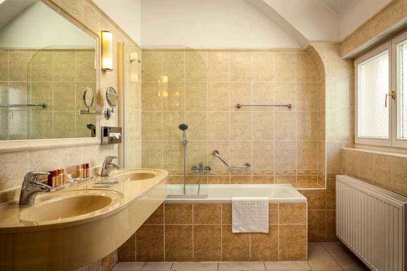 Karlsbad - Hotel Imperial Spa & Health Club - Badezimmer (Kategorie Superior) – ©©JiriLizler