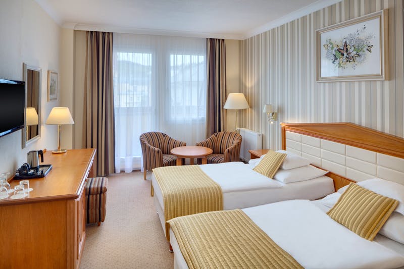 Marienbad - Ensana Health Spa Hotel Butterfly - Zimmerbeispiel Superior Plus – ©Foodlydoodlydoo.com