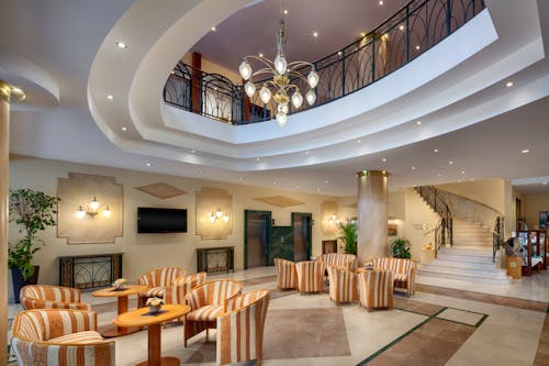 Marienbad - Ensana Health Spa Hotel Butterfly - Lobby &ndash; &copy; Foodlydoodlydoo.com