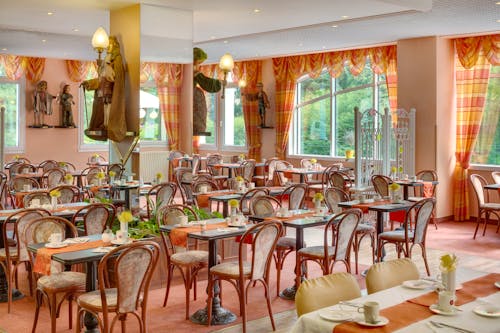 Marienbad - Ensana Health Spa Hotel Butterfly - Restaurant "Café de Paris" &ndash; &copy; Jan Prerovsky