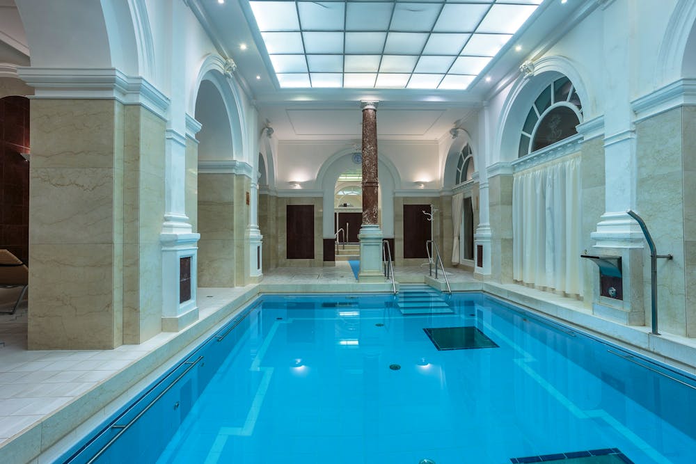 Schwimmbad Hotel Nove Lazne &ndash; &copy; Hotel Nove Lazne