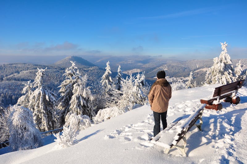 Ausblick in den winterlichen Thüringer Wald - ©©Henry Czauderna - stock.adobe.com