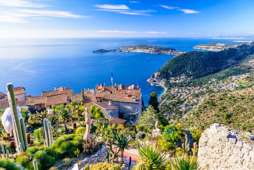 Bergdorf Eze an der Cote d'Azur in Südfrankreich &ndash; &copy; ©r_andrei - stock.adobe.com