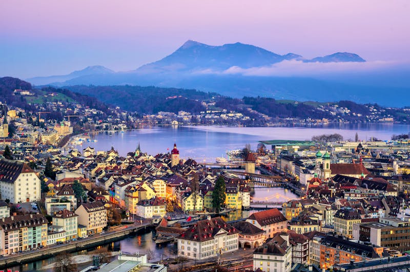 Luzern am Vierwaldstättersee - ©©Boris Stroujko - stock.adobe.com