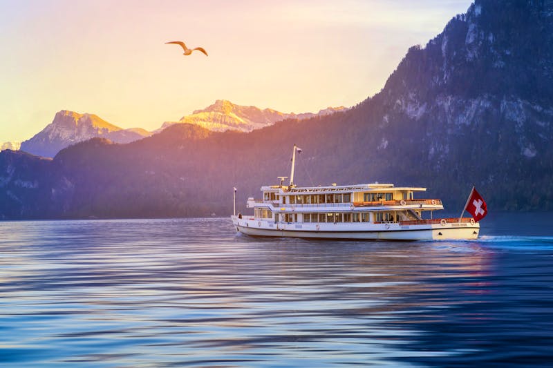 Silvester-Schiffsfahrt auf dem Vierwaldstättersee bei Luzern - &copy;©tonefotografia - stock.adobe.com