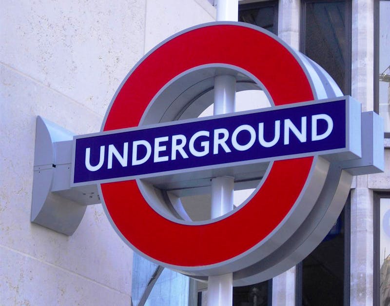 Underground - U-Bahn Schild in London - ©Eberhardt TRAVEL - Norbert Binder