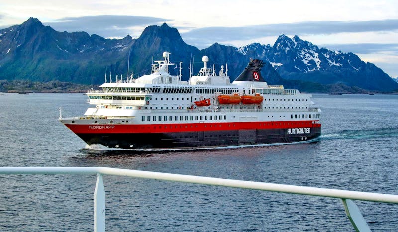 Hurtigruten Postschiff MS Nordkapp - ©Bührer Urs - Hurtigruten Guest image
