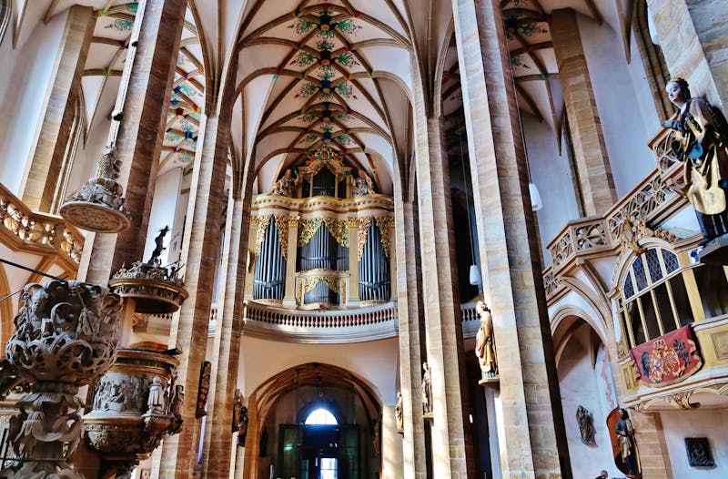 Dom St. Marien in Freiberg (Sachsen) - Innenraum mit Silbermannorgen und Turlpenkanzel - ©©Franz Gerhard - stock.adobe.com