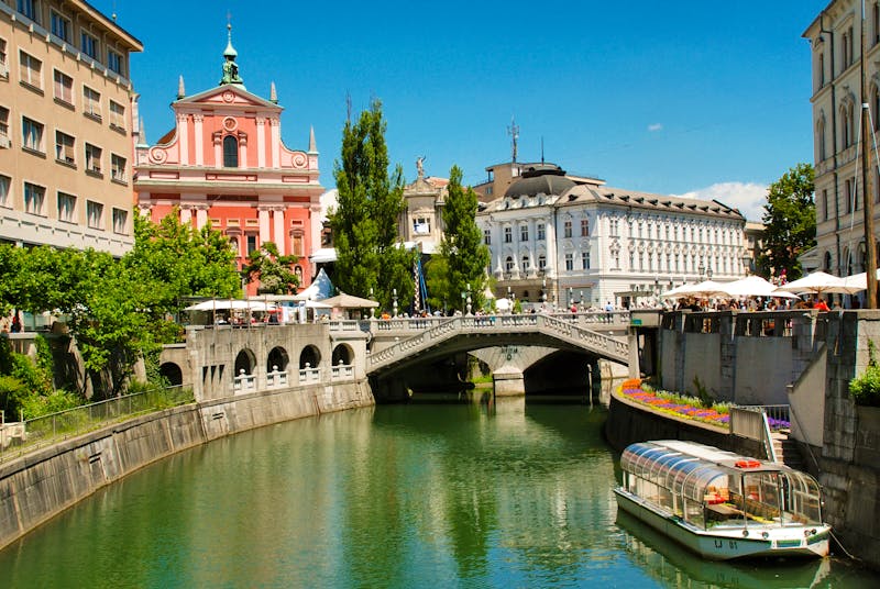 Fluss Ljublianica river in Ljubljana - ©Pablo Boris Debat - Adobe Stock