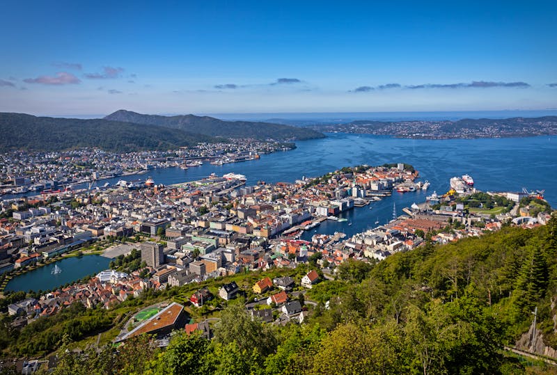 Blick auf Bergen in Norwegen - ©Oscar Farrera / Hurtigruten