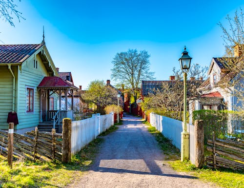 Typische Holzhäuser in der Altstadt Gamla Linköping – © ©dudlajzov - stock.adobe.com