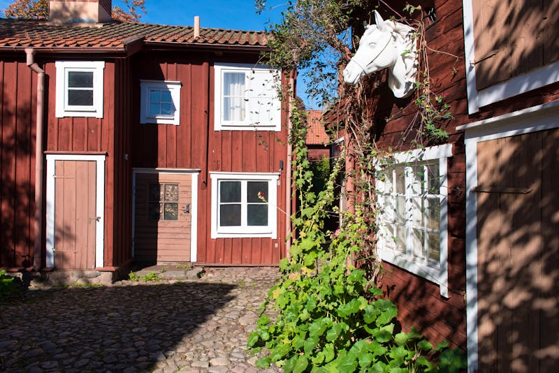 Holzhäuser in Eksjö - der Holzstadt in Smaland - ©©travelguide - stock.adobe.com