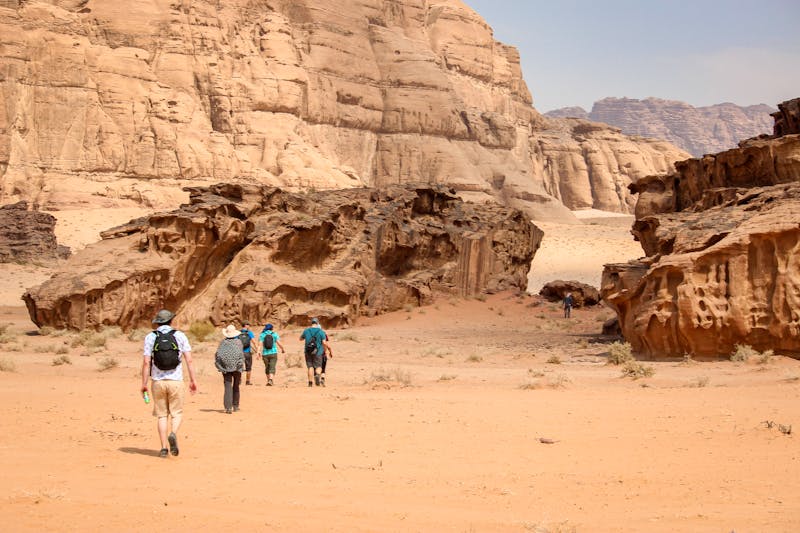Wanderung im Wadi Rum - ©©lisa_h - stock.adobe.com