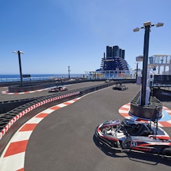 Kartbahn auf der Norwegian Joy – © Rick Diaz Photography - Norwegian Cruise Line