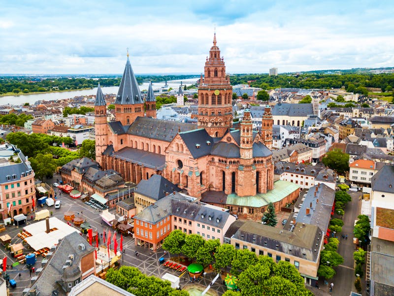 Mainz - Blick auf den Mainzer Dom und den Main - ©©saiko3p - stock.adobe.com