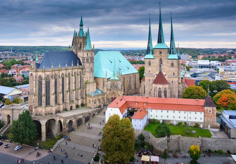 Erfurt mit Dom, Domstufen und St.-Severi-Kirche - ©©Henry Czauderna - stock.adobe.com
