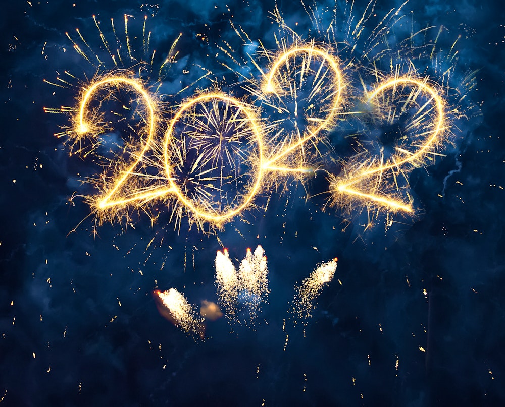 Feuerwerk mit Jahreszahl 2022 – © Lumikk555-adobestock.com