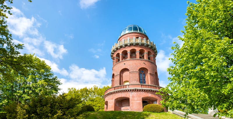 Bergen auf der Ostseeinsel Rügen - Ernst-Moritz-Arndt-Turm auf dem Rugard - ©©pixs:sell - stock.adobe.com