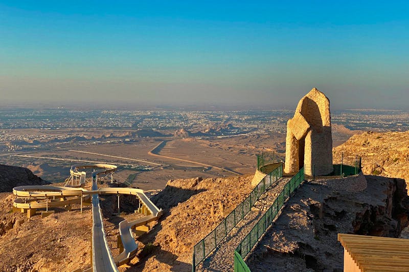 Blick vom Jebel Hafeet im Hajar-Gebirge - ©Eberhardt TRAVEL - Marianne Förster