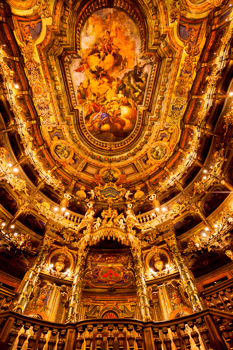 Im Markgräflichen Opernhaus Bayreuth  - &copy;Mark Higgins - Adobe Stockphoto