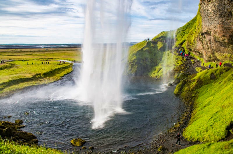 Seljalandsfoss im Süden Islands - ©Eberhardt TRAVEL - Katharina Kurianowski