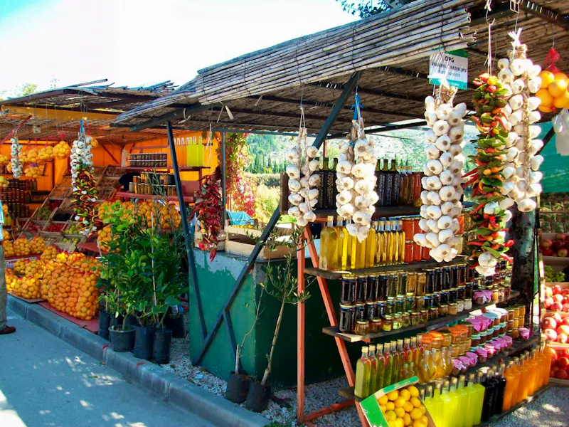 Verkaufsstände im Neretva-Tal - &copy;Eberhardt TRAVEL - Steffen Mucke