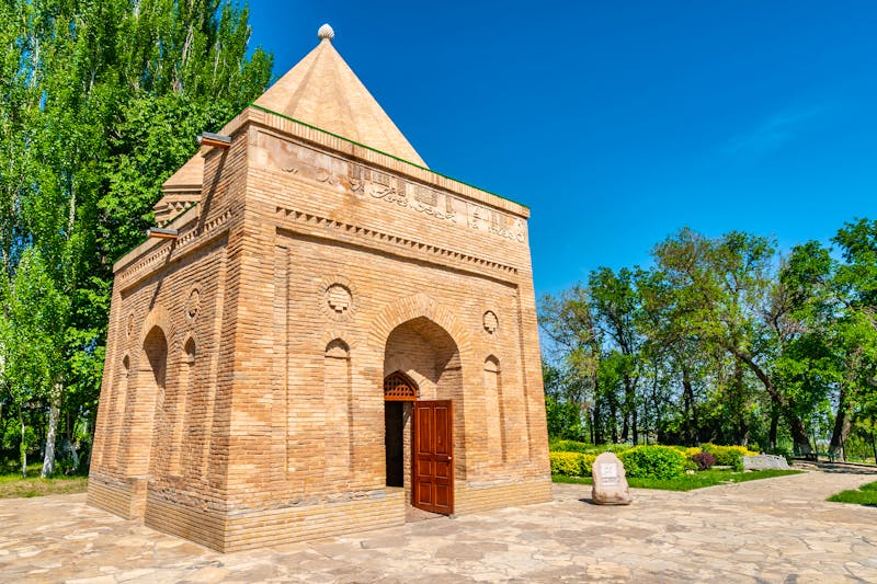 Aisha Bibi Mausoleum in Taraz - Kasachstan - ©AlexelA - Adobe Stock
