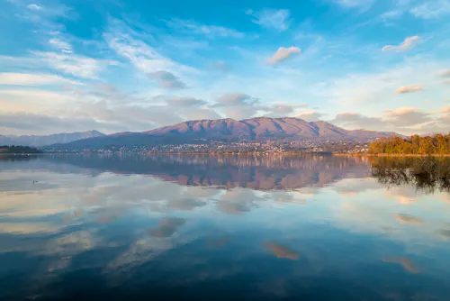 Lago di Varese &ndash; &copy; AleMasche72 - stock.adobe.com
