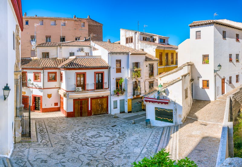 Stadtrundgang in Granada  - ©©e55evu - stock.adobe.com