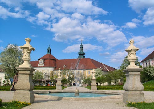 Benediktinerstift Seitenstetten - Niederösterreich &ndash; &copy; Ralph - stock.adobe.com